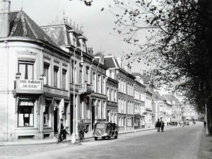 Peugeot (Foto: DNB; collectie Regionaal Archief Dordrecht)