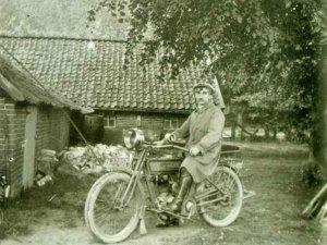 Harley-Davidson 1915 (collectie R. van Bijnen)