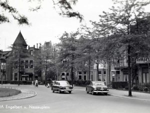 Opel, Citroën, Ford en Kaiser (collectie F. Martens)