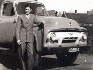 Ford (Bron: collectie W. van Heugten)
