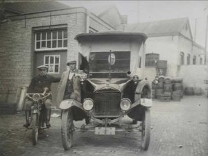 Ford (© Erven W.J. Bogers; Fotoarchief De Vrijheijt van Rosendale)