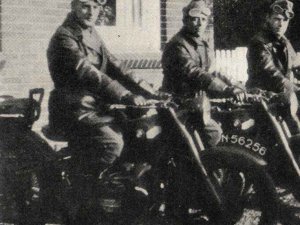 N-56256 Bron: Dagboek van een motor-ordonnans