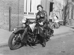 Harley-Davidson (coll. A. van Hoorn)