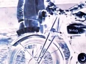 Detail (negatief) uit de video Onbekende gezichten - deel 2
