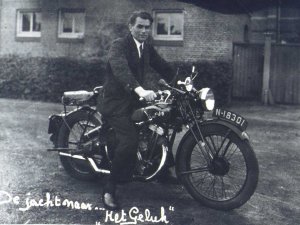 A.J.S. (bron: Oude foto's van Dongen)