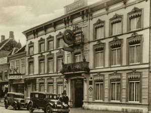 Willys-Knight (bron: coll. Frans Martens)