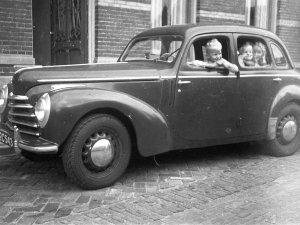 Skoda (foto: A.L. Scheepens, Uden. Bron: Stichting Het Uden-archief van Bressers)