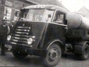 N-31703 DAF (collectie W. van Gils)