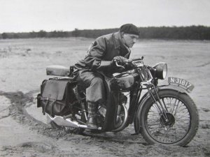N-31817 Royal Enfield (bron: part. coll.)