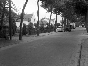 Volkswagen (Foto: Martien Hermsen; © familie Hermsen. Bron: BHIC)