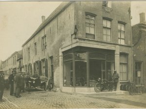 BSA motorfiets (bron: Zeeuws Archief, Fotoarchief J. Torbijn, Goes)