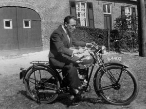 N-4403 Bron: Heemkunde Boxtel, album familie Van Eyk-De Visser