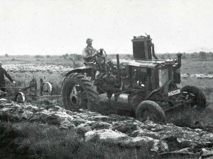 Deering (bron: 40 jaren arbeid op het Brabantsche zand)
