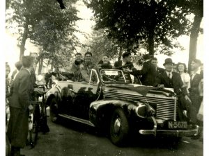 Opel (foto: Martien Hermsen; © familie Hermsen. Bron: BHIC)