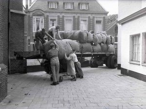 N-64463 Foto: Schmidlin (coll. Regionaal Archief Tilburg)