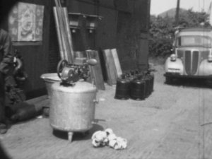Fordson (Bron: Dorpsfilm Uden 1951-1952; Muziekvereniging De Eendracht; CC BY. Bron: Brabant in Beelden)