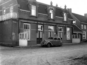 N-77313 Peugeot (foto: © H. van Liempd; coll. J. Franken)