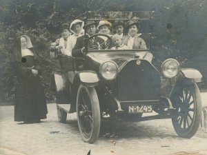 Studebaker (bron: Regionaal Archief Tilburg)