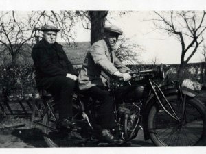 Indian Scout (Bron: fotoboek familie Pellens Heersche)