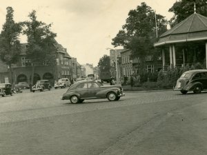 N-22088 (geheel links) op een prentbriefkaart met stempel 13-08-1951 (collectie: HKK Weerderheem, Valkenswaard)
