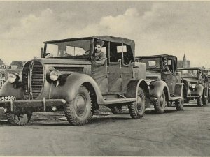 Ford V8 (Uitgave: Foka Adelheidstraat 56 Den Haag, 1939-1940 (detail). Bron: collectie Heemkundekring Gemert)