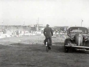 Chevrolet (Bron: Polygoon Profilti, Zelfbouw bij Philips via BrabantinBeelden)
