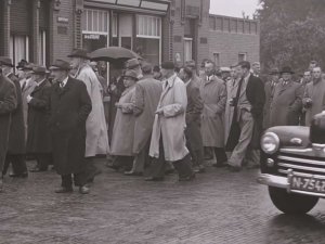 Ford (Bron: BHIC, film HUIJB-5639-A via BrabantinBeelden)