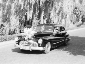 N-85338 tijdens optocht priesterwijding (foto: collectie H. Ansems)