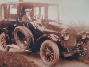 Wagen met vermoedelijk kenteken N-646 (collectie: Aart de Joode, Oud Woerkum)