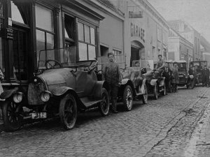 Polderstraat te Oudenbosch, ca. 1920 (bron: Heemkunde Oudenbosch, erven A. Verkouteren)
