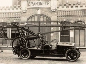 Benz (collectie Regionaal Archief Tilburg)
