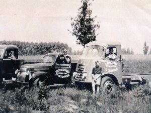 Chevrolet en DAF (collectie J. Werners)