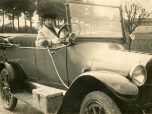 Chevrolet (Coll. Regionaal Archief Tilburg)