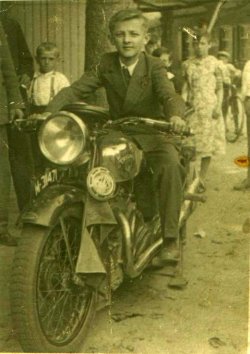 Triumph (coll. Toon de Corte)
