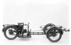 Opbouw van een Sparta motorcarrier (coll. M. Schuurmans)