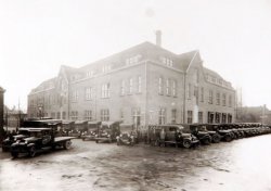 Wagenpark van de Etos, 1931 (© Philips Company Archives. Bron: RHCe)