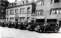 Taxi's bij het filiaal Emmaplein in Den Bosch
