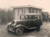 F. Claes bij de Chevrolet van Karel van Wely (particuliere collectie)